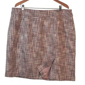 Super cute dusty pink chunky tweed skirt